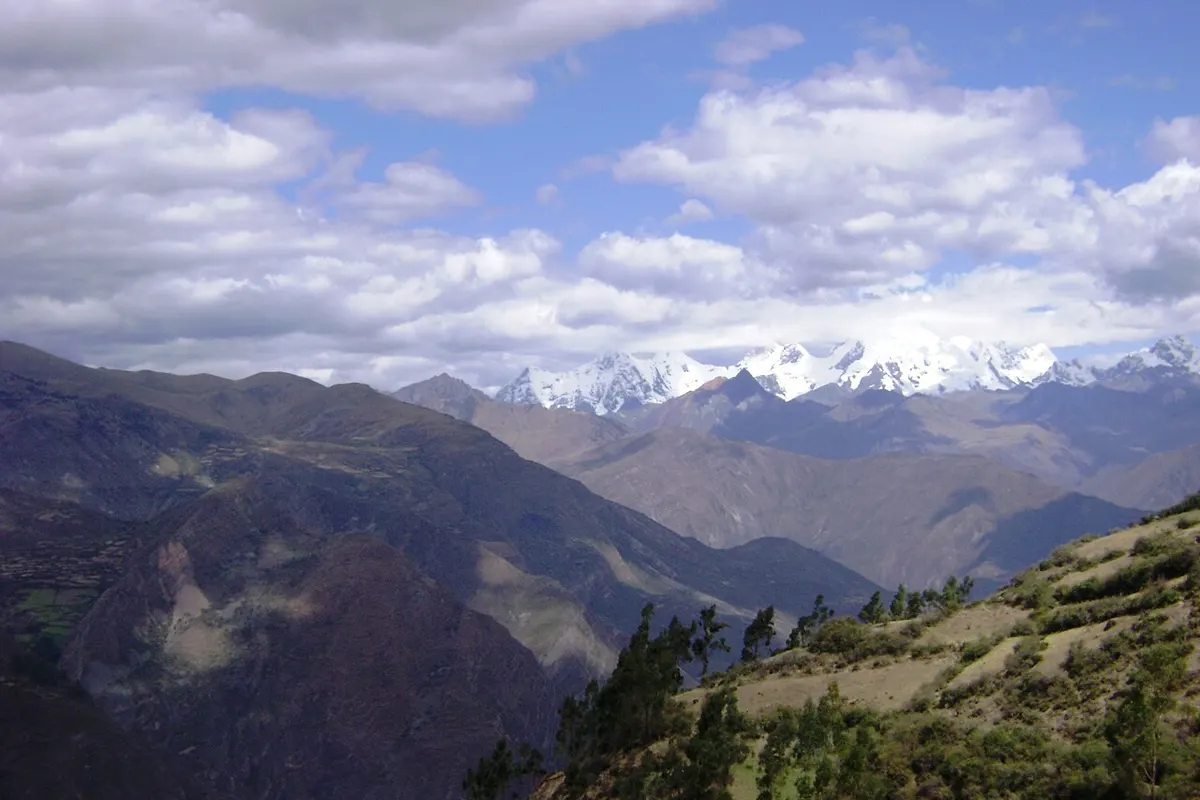 Cordillera Huayhuash landscape